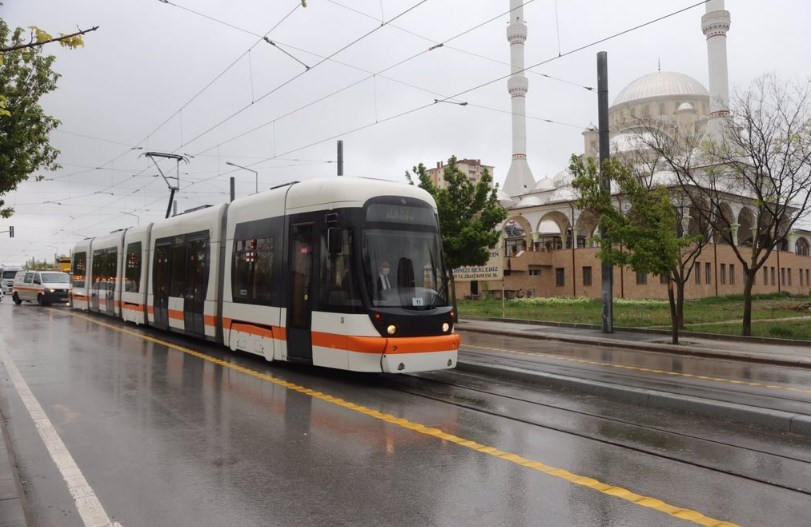 Eskişehir Büyükşehir AYB Kredisi ile 15 Tramvay satın alacak