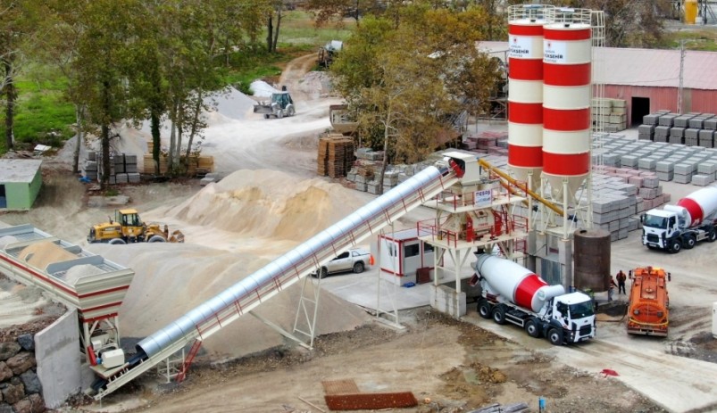 Büyükşehir Belediyesi, santrallerde saatte 90 metreküp beton üretiyor