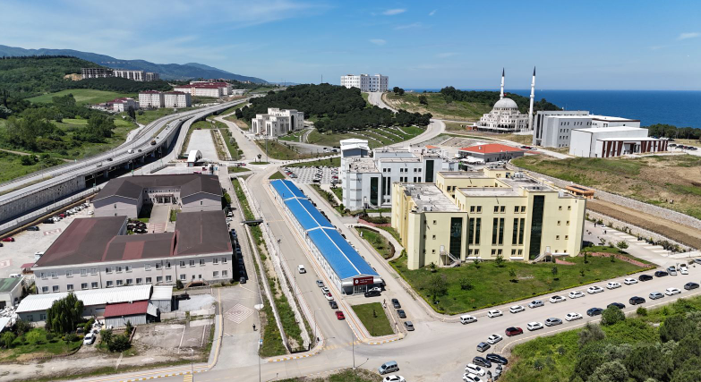 YALOVA ÜNİVERSİTESİ GÖRSELİ