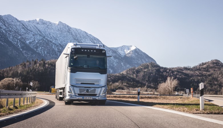 volvo-kamyon-fhaero-test-100km-21litre-80km-sabit-hiz