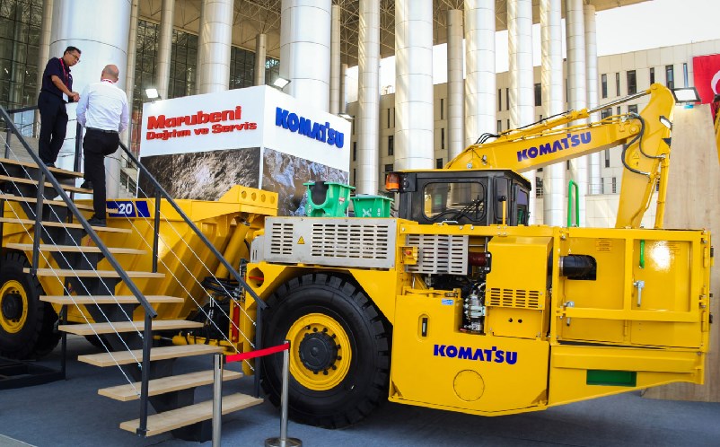 Komatsu-HX20