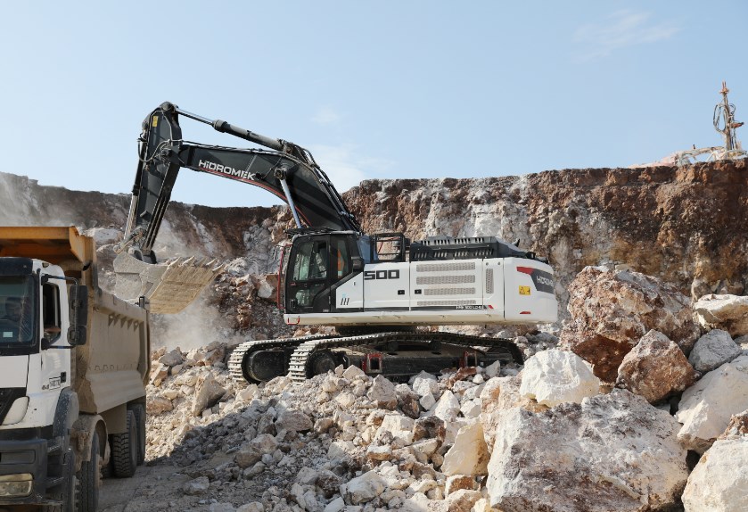 HMK500LCHD-beton-2025-sergi