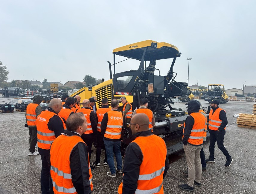 bomag-italya-finiser-fabrikasi