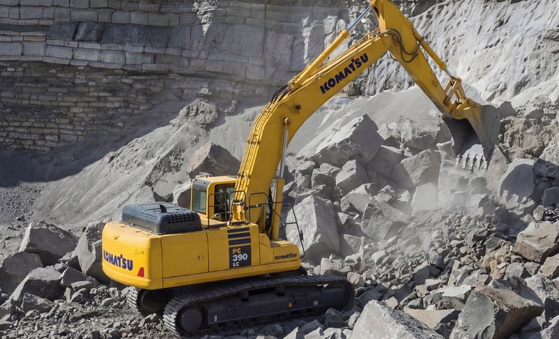 efsane-Komatsu-PC390LC-11