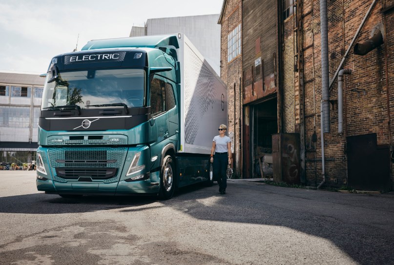 Volvo Trucks, FM 4x2 Kamyon